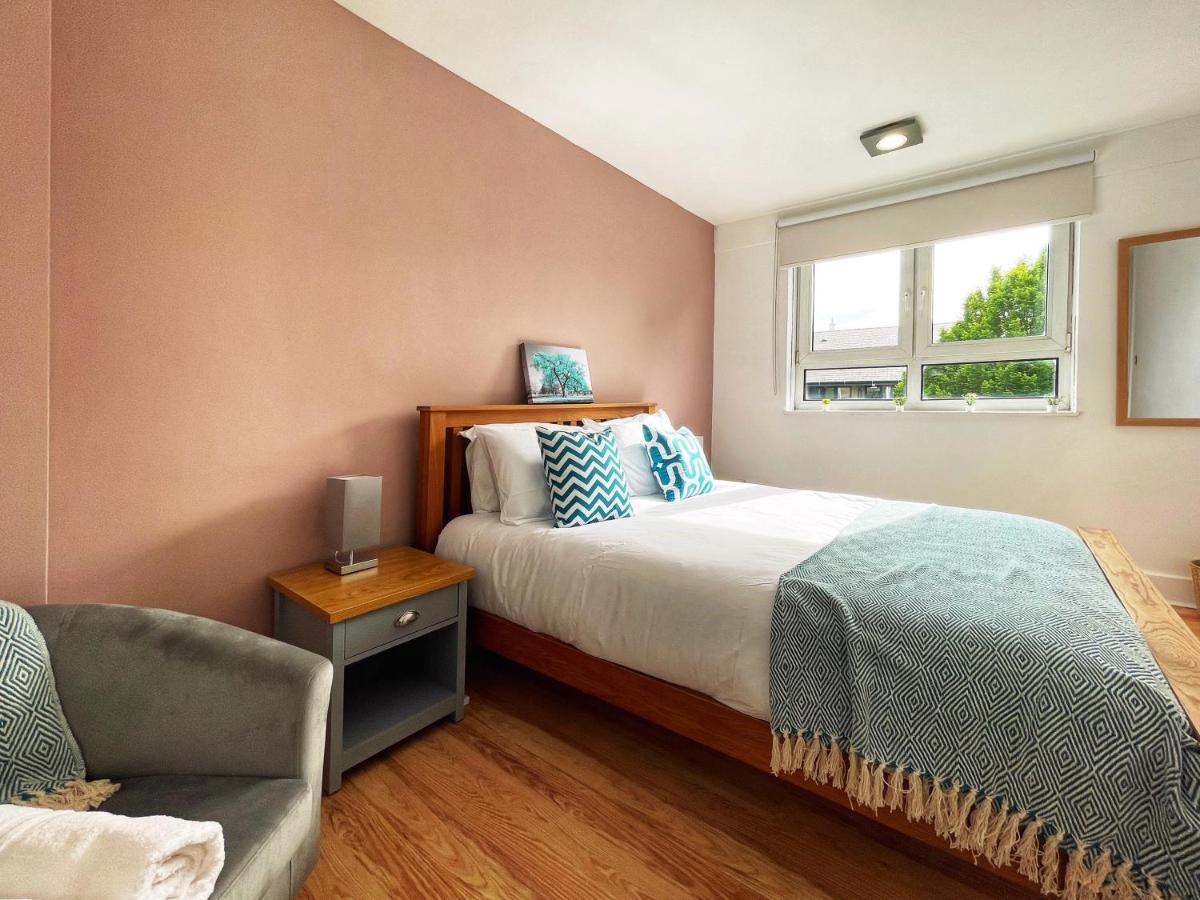 Noah'S Place In Mile End London Exterior photo